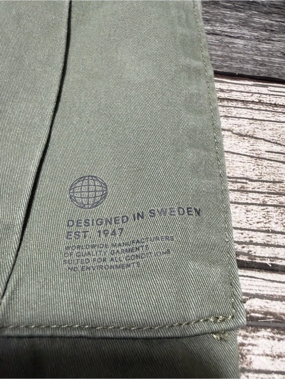 H&M Slim Fit Cargo Joggers Men’s XS Green Belted Tapered (Inseam 26) Zip Pockets